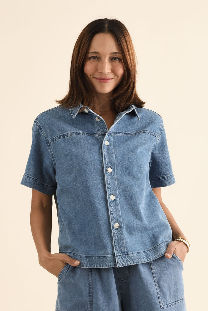 Quinn Blue Denim Collared Shirt,brunette model,Front of Outfit,alt text|model:Cara
