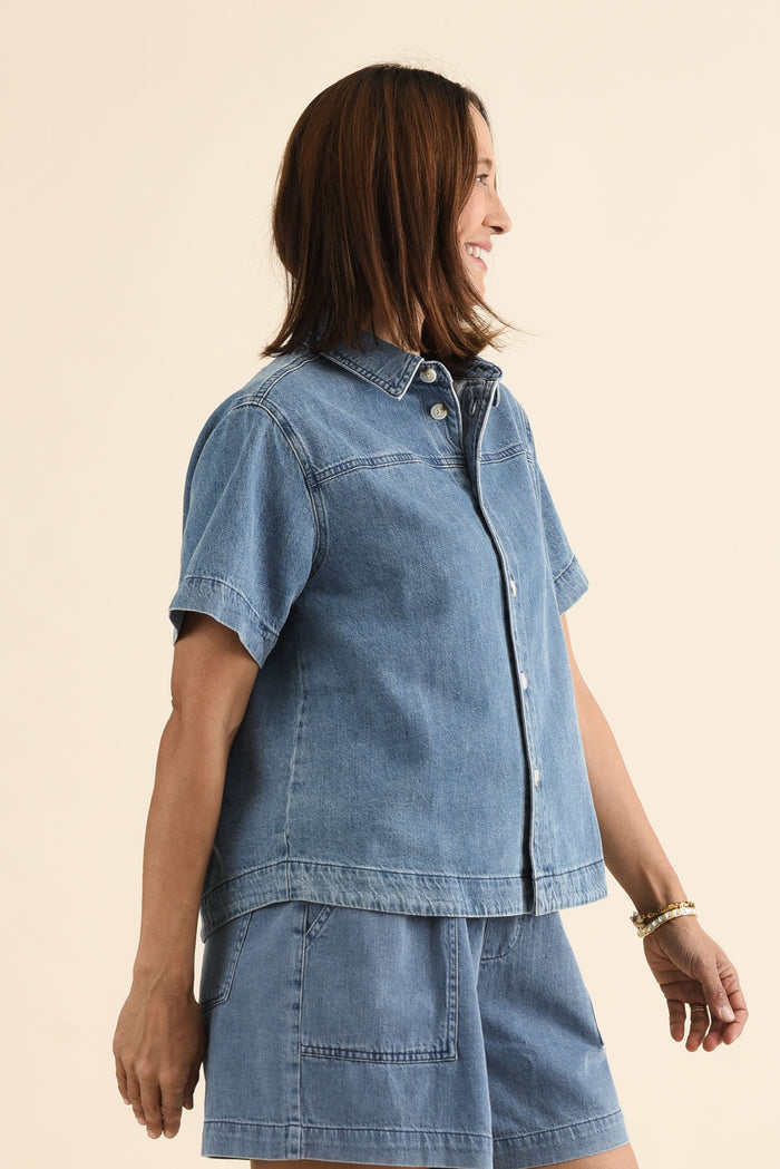Quinn Blue Denim Collared Shirt,brunette model,Side of Outfit,alt text|model:Cara