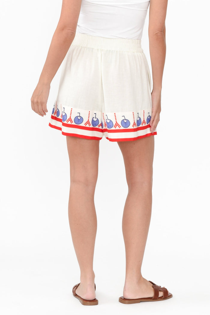 Raye Cream Island Relaxed Shorts,Brunette model,alt text|model:MJ