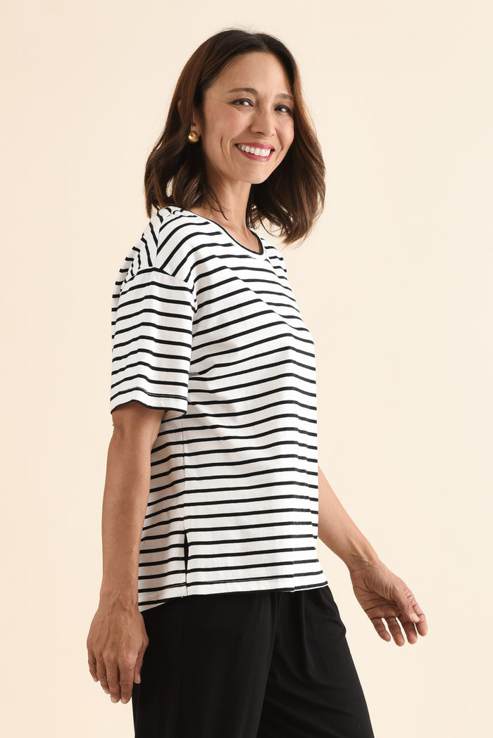 Relax Black Stripe Cotton Tee,Side,Brunette model,alt text|model:Cara