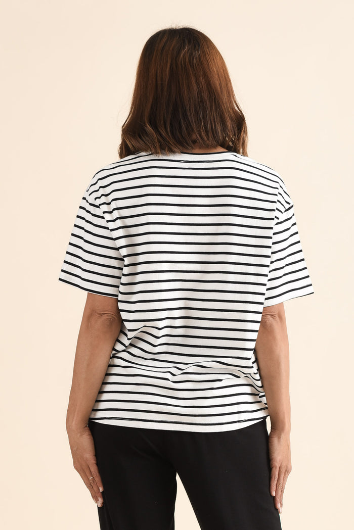 Relax Black Stripe Cotton Tee,Back,Brunette model,alt text|model:Cara
