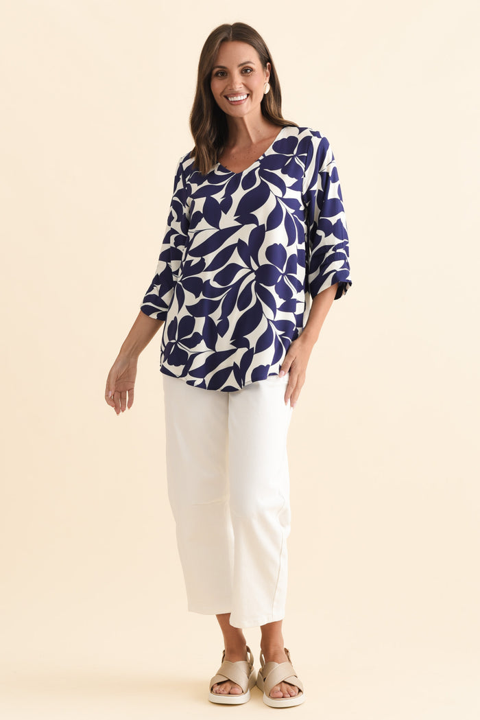 Riveria Navy Leaf V Neck Top,Brunette model,alt text|model:MJ