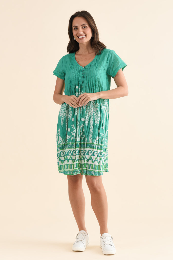 Sabina Green Beach Crinkle Cotton Dress,Full Body,Brunette model,alt text|model:MJ