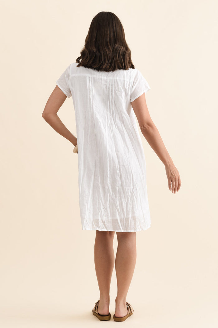 Sabina White Crinkle Cotton Dress,Brunette model,alt text|model:MJ
