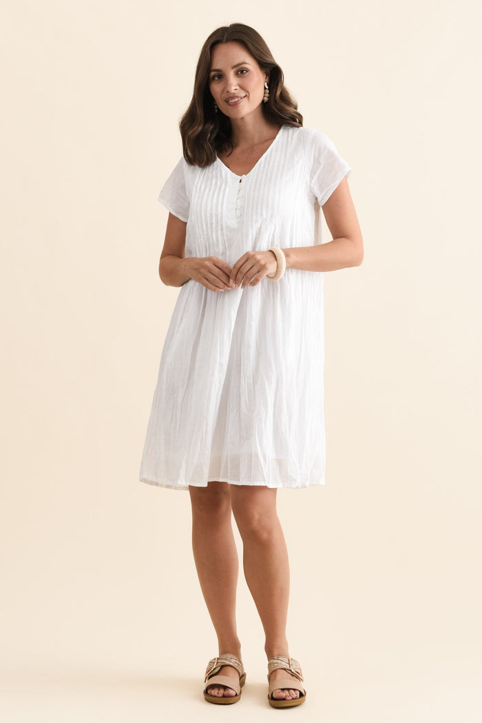 Sabina White Crinkle Cotton Dress,Brunette model,alt text|model:MJ