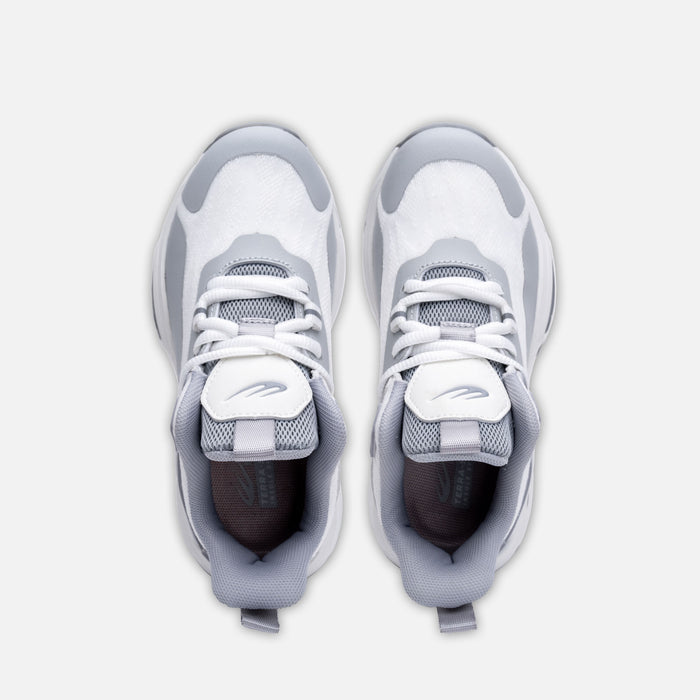 SKY KICKS YB