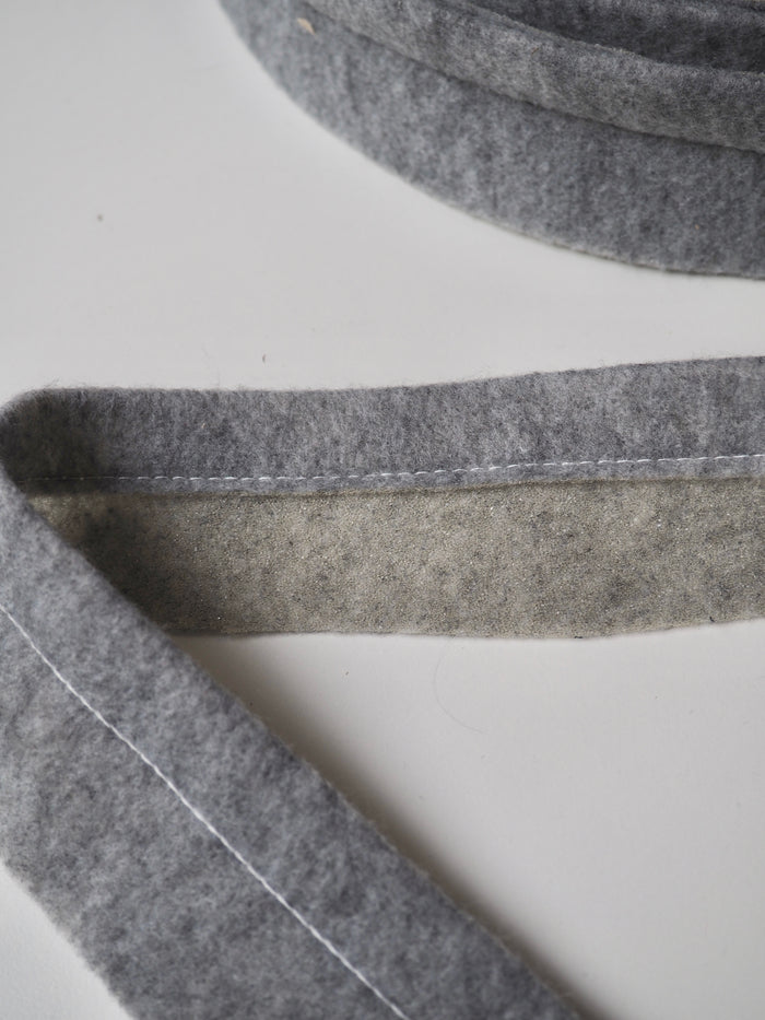 Sleeve Head Roll