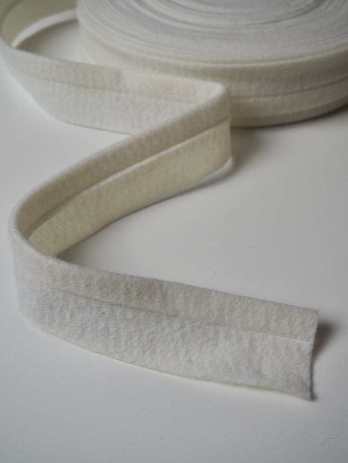 Sleeve Head Roll
