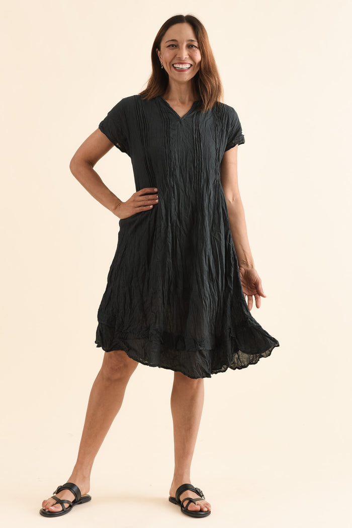 Stassi Charcoal Crinkle Cotton Dress,Full Body,Brunette model,alt text|model:Cara