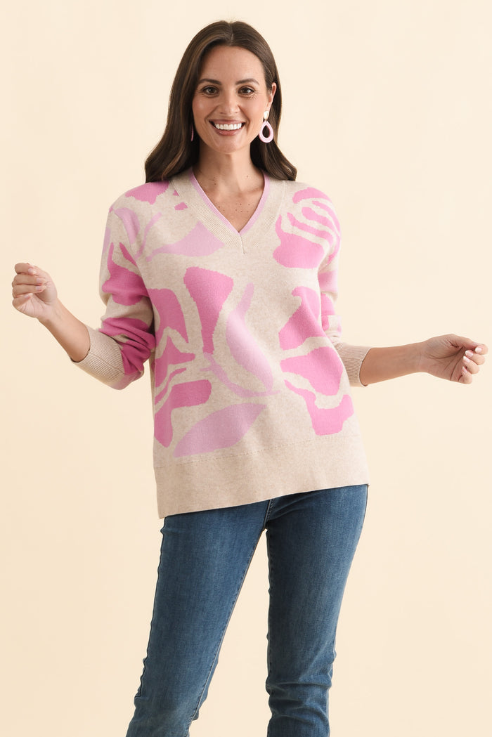 Swan Pink Flower Knit Jumper,Brunette model,alt text|model:MJ