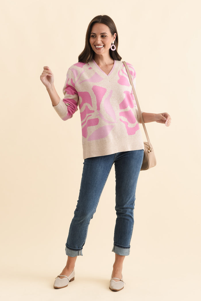 Swan Pink Flower Knit Jumper,Brunette model,alt text|model:MJ