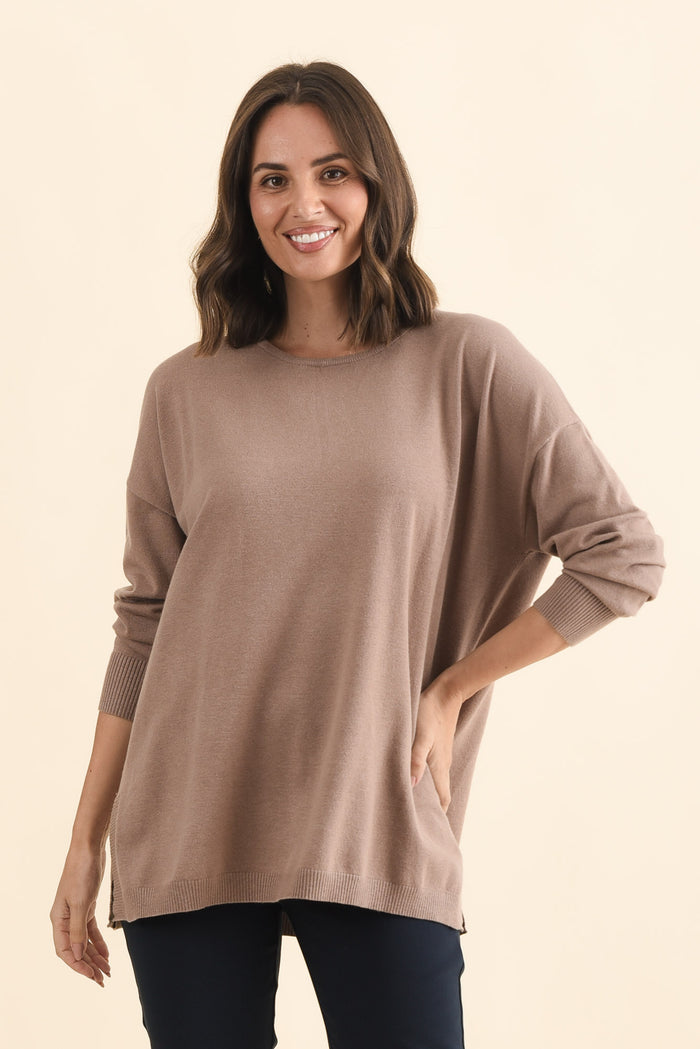 Tanner Mocha Knit Jumper,Brunette model,alt text|model:MJ