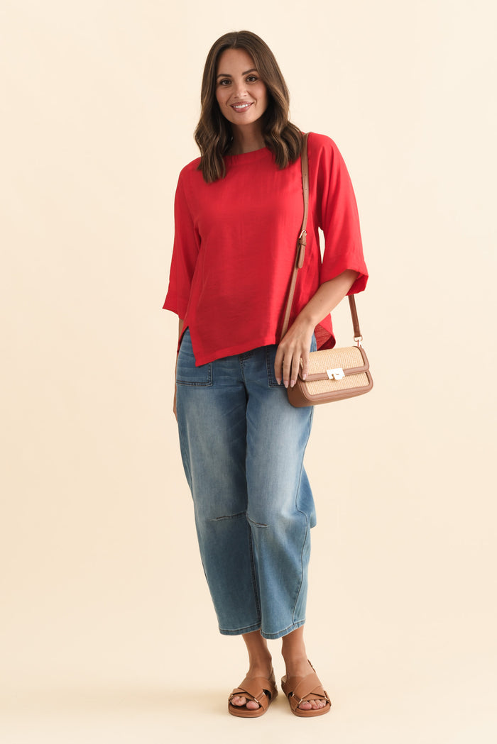Tommy Red Side Split Top,Brunette model,alt text|model:MJ
