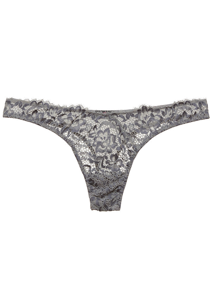 Gray Thong, Pret A Porter V Thong