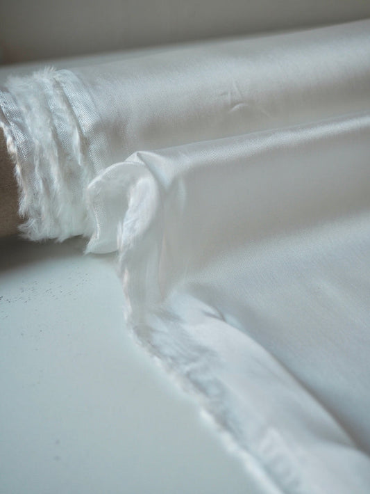White Acetate/Cupro Satin Lining