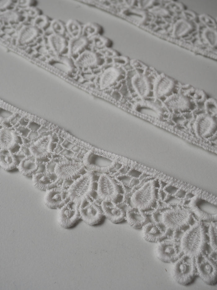 White Cotton Petal Scallop Lace Trim 45mm