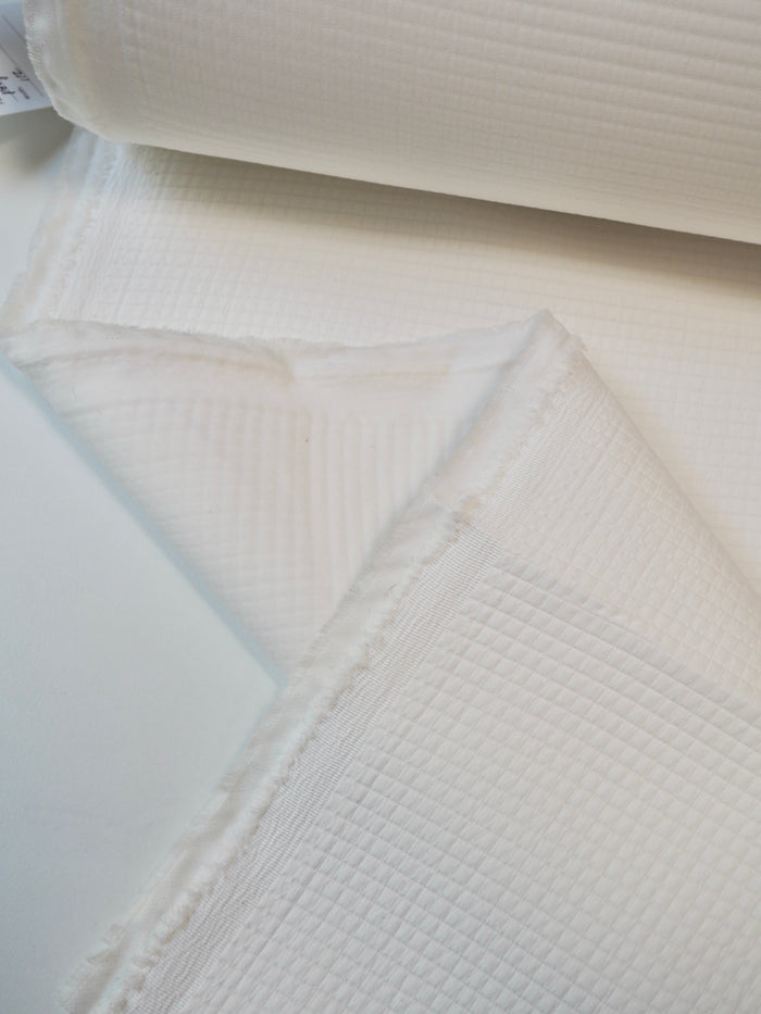 White Grid Cloqué