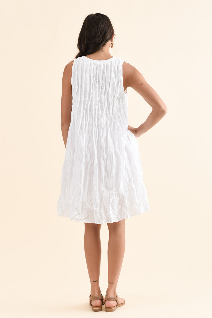 Willa White Crinkle Cotton Dress,Back,Brunette model,alt text|model:Brontie