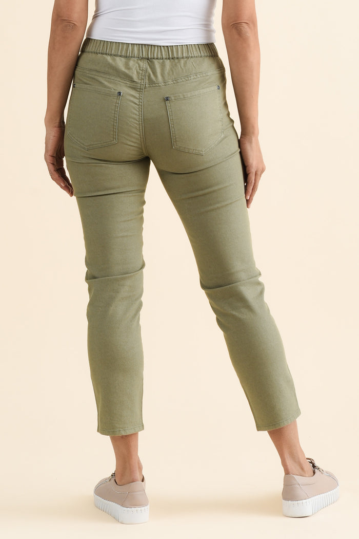 Winslet Khaki 7/8 Pants,brunette model,Back of Outfit,alt text|model:Cara