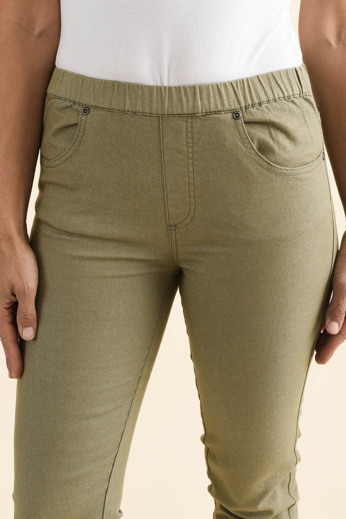Winslet Khaki 7/8 Pants,brunette model,Close up of outfit,alt text|model:Cara