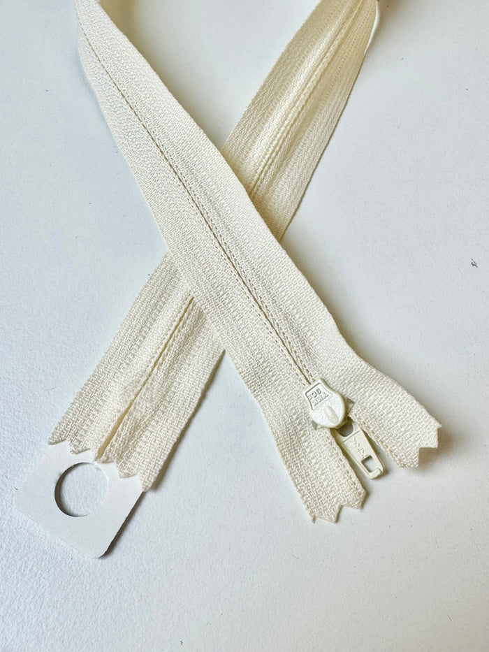 YKK 48cm/19inch Cream Standard Zips